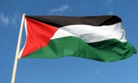 شعب: إنزال علم اسرائيل ورفع العلم الفلسطيني على مبنى للشرطة